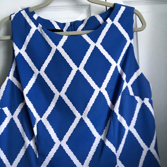 Graduation / Holiday / Formal Dress - Picture 4 of 4